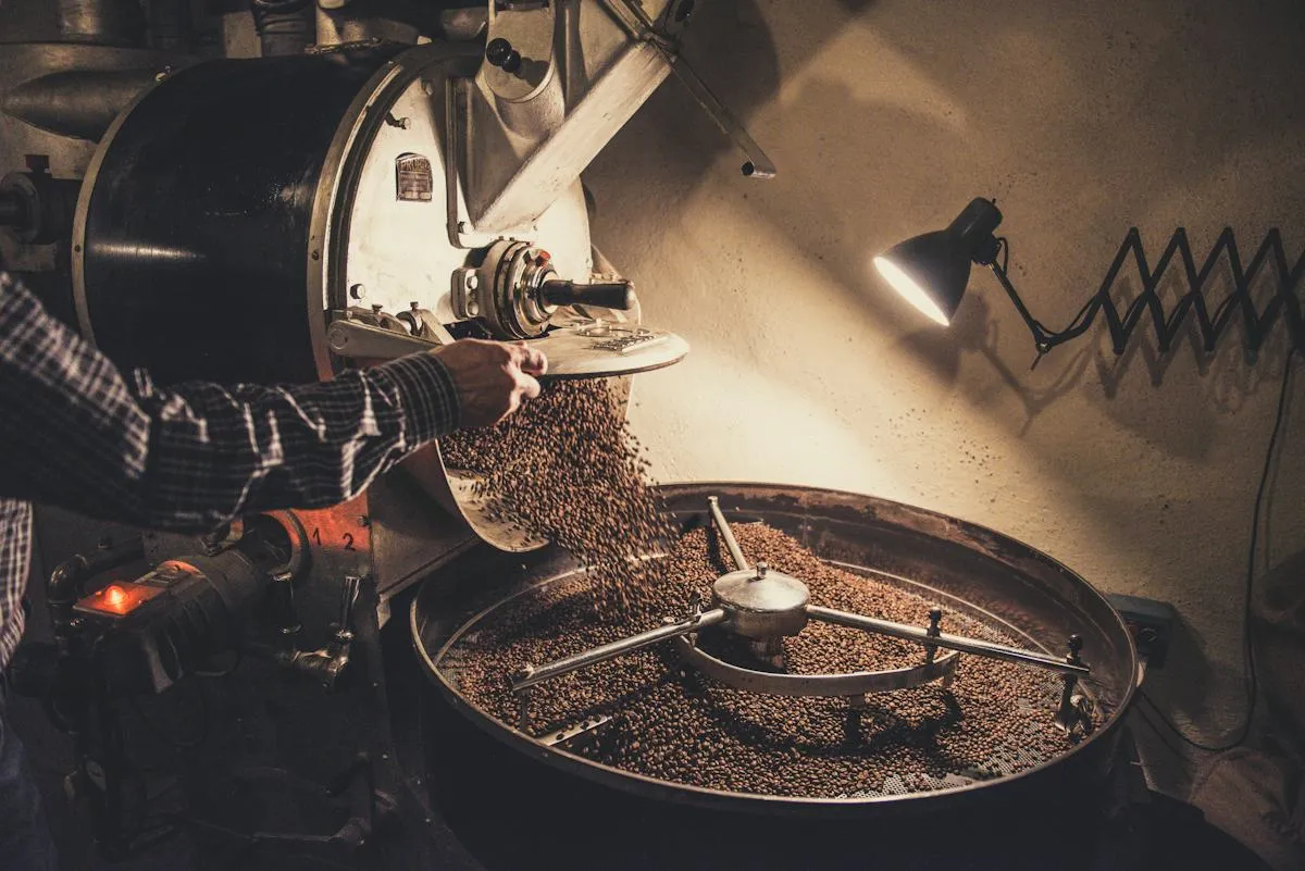 Kaffee und feines Gebäck im Café